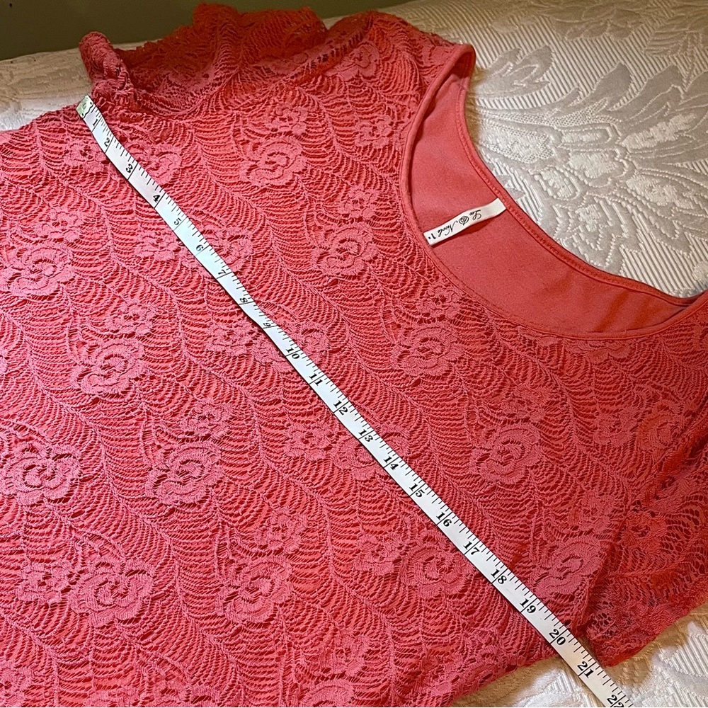Leo Nicole~Women’s Lace Coral Blouse XL – Romantic, Soft, Flowy - Picture 5 of 9